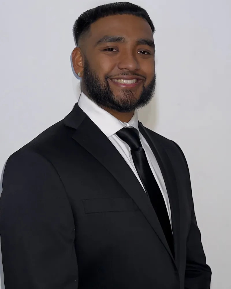 Nathan Din, Sales Representative